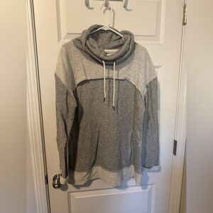 Te Verde Light Gray Cowl Neck Sweater